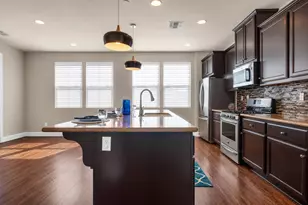 1360 Folsom Meadows Cir, Folsom, CA 95630 - Photo 13