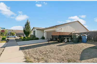 4126 E Sir Barton Drive, Olivehurst, CA 95961 - Photo 5