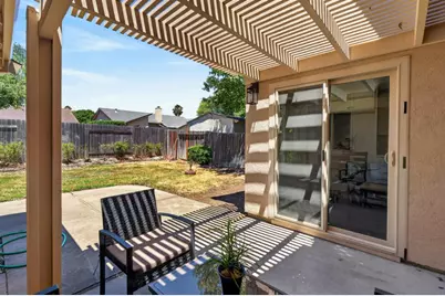 10 Breland Court, Sacramento, CA 95823 - Photo 35