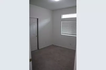 8757 Sequoia Wood Court, Elk Grove, CA 95624 - Photo 9