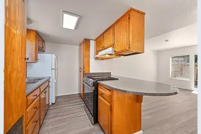 5618 Hillsdale Boulevard #B, Sacramento, CA 95842 - Photo 7