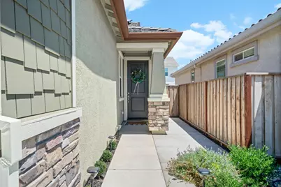 10169 Zane Way, Elk Grove, CA 95757 - Photo 5