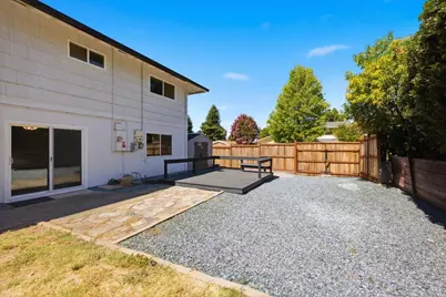 6701 Hillglen Way, Fair Oaks, CA 95628 - Photo 15