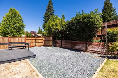 6701 Hillglen Way, Fair Oaks, CA 95628 - Photo 13