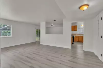 5890 Hollyhurst Way, Sacramento, CA 95823 - Photo 5