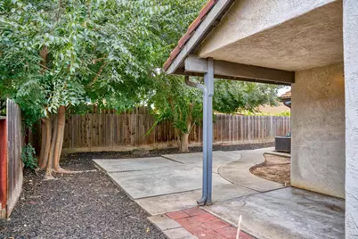 2404 Floyd Avenue, Modesto, CA 95355 - Photo 31