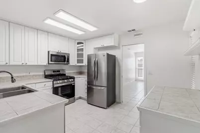 7024 Stanford Oak Drive, Sacramento, CA 95842 - Photo 11