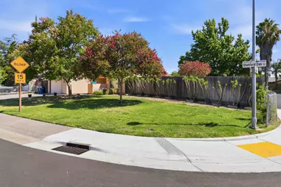 7024 Stanford Oak Drive, Sacramento, CA 95842 - Photo 3