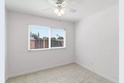7024 Stanford Oak Drive, Sacramento, CA 95842 - Photo 17