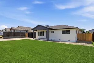 6237 Claus Rd, Riverbank, CA 95367 - Photo 5