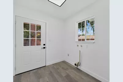 9430 Mazatlan Way, Elk Grove, CA 95624 - Photo 31