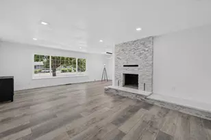9430 Mazatlan Way, Elk Grove, CA 95624 - Photo 19