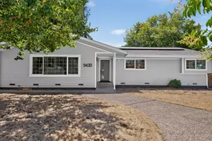 9430 Mazatlan Way, Elk Grove, CA 95624 - Photo 13