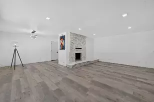 9430 Mazatlan Way, Elk Grove, CA 95624 - Photo 17