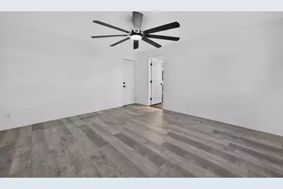 9430 Mazatlan Way, Elk Grove, CA 95624 - Photo 51