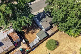 2237 Conifer Way, Sacramento, CA 95838 - Photo 37