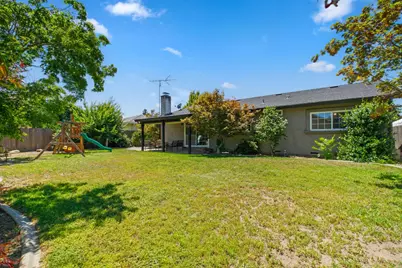 1730 Colombard Court, Escalon, CA 95320 - Photo 27