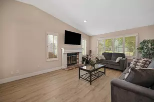55 Bingham Cir, Sacramento, CA 95831 - Photo 11