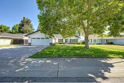 55 Bingham Circle, Sacramento, CA 95831 - Photo 3