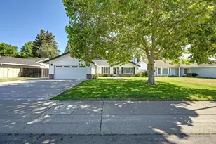 55 Bingham Cir, Sacramento, CA 95831 - Photo 3
