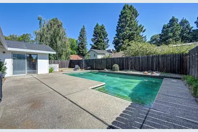 55 Bingham Circle, Sacramento, CA 95831 - Photo 37