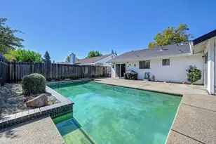 55 Bingham Cir, Sacramento, CA 95831 - Photo 41
