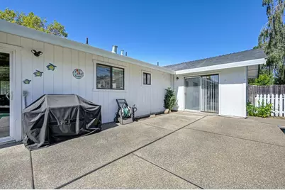55 Bingham Circle, Sacramento, CA 95831 - Photo 39
