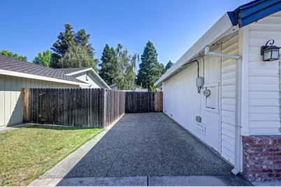 55 Bingham Circle, Sacramento, CA 95831 - Photo 5