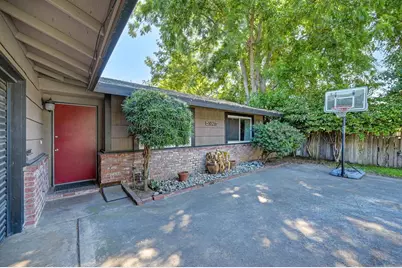 1026 W El Camino Avenue, Sacramento, CA 95833 - Photo 3