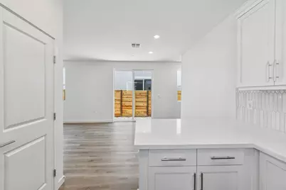 6409 Ventris Walk, Sacramento, CA 95823 - Photo 11