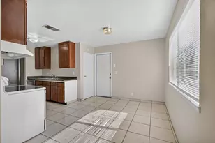261 Graves Ave, Sacramento, CA 95838 - Photo 11
