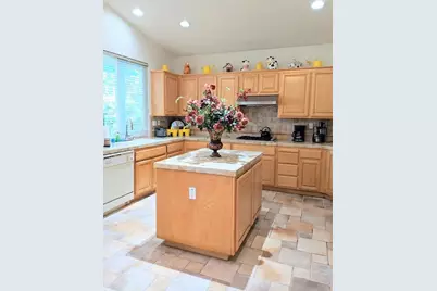 Caldarella Circle, Roseville, CA 95678 - Photo 13