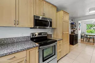 2440 Carlsbad Ave, Sacramento, CA 95821 - Photo 21