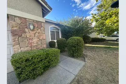 9630 McKenna Drive, Elk Grove, CA 95757 - Photo 3