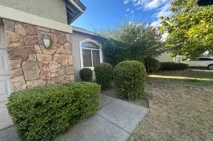 9630 McKenna Dr, Elk Grove, CA 95757 - Photo 3