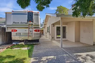 933 Guava Dr, Modesto, CA 95356 - Photo 19