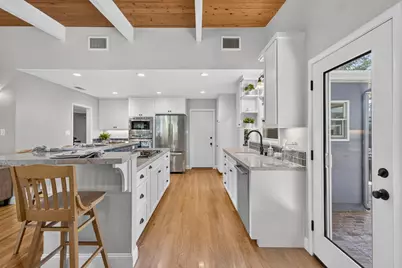 940 Coronado Boulevard, Sacramento, CA 95864 - Photo 19