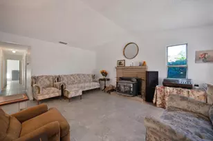 4271 Soledad Ave, Sacramento, CA 95820 - Photo 9