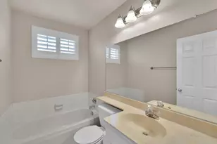 1534 Venetian Dr, Stockton, CA 95207 - Photo 23