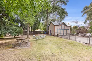 9112 Elk Grove, Elk Grove, CA 95624 - Photo 35
