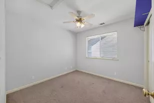 8964 Panamint Ct, Elk Grove, CA 95624 - Photo 31