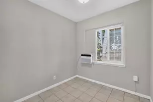 2814 37th St, Sacramento, CA 95817 - Photo 9