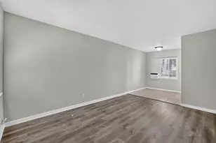 2814 37th St, Sacramento, CA 95817 - Photo 5
