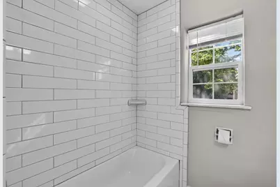2814 37th Street, Sacramento, CA 95817 - Photo 17