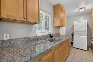2814 37th St, Sacramento, CA 95817 - Photo 13