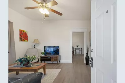 2739 Santa Clara Way, Sacramento, CA 95817 - Photo 7