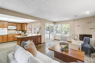 6825 Westmore Way, Carmichael, CA 95608 - Photo 9