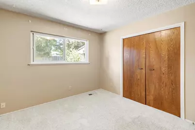 6825 Westmore Way, Carmichael, CA 95608 - Photo 19