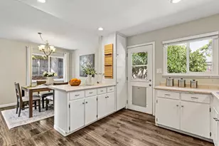 1308 Champion Oaks Dr, Roseville, CA 95661 - Photo 17