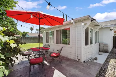 7927 Deer Creek Drive, Sacramento, CA 95823 - Photo 35